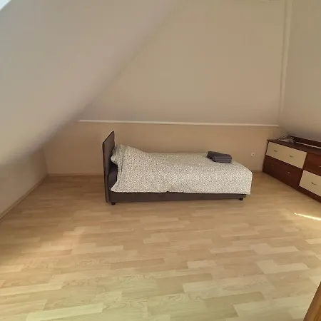 Mathias Apartment